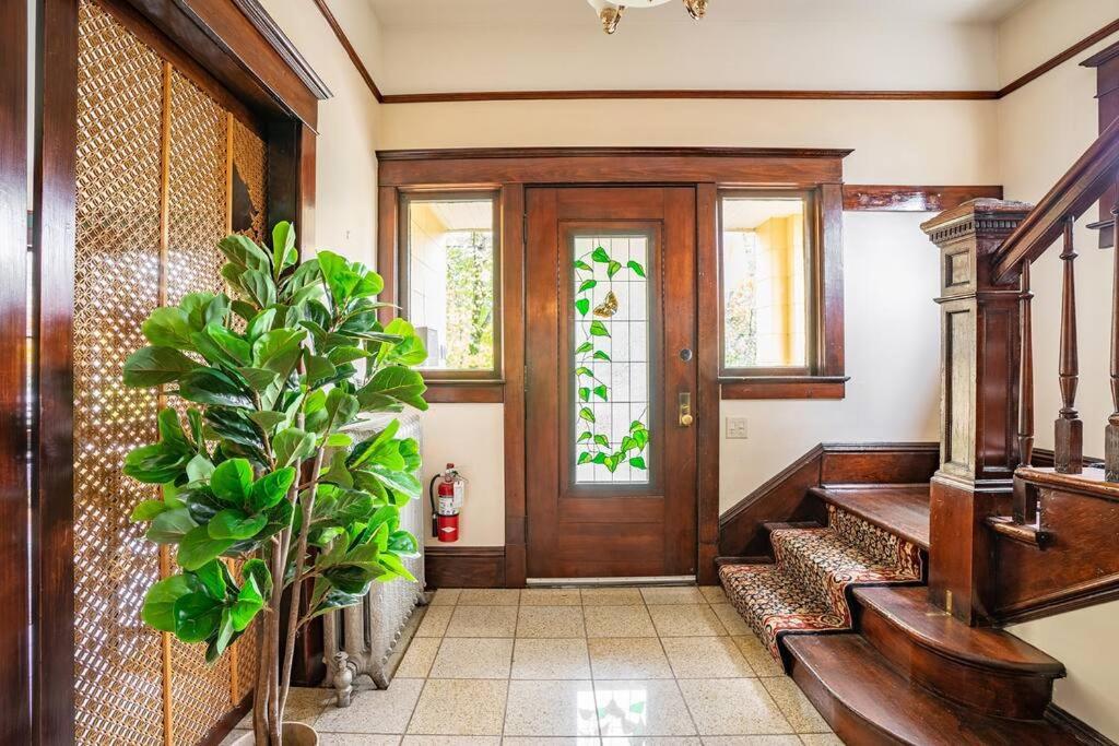 Сasa de vacaciones Charming In Capitol Hill - Foxglove Rm 8